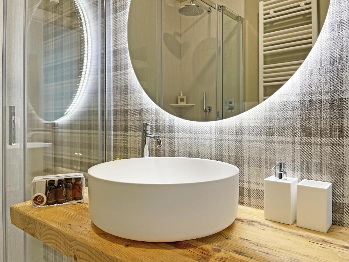 "La Portineria" Charming Apartment Old Town Como Lake Εξωτερικό φωτογραφία