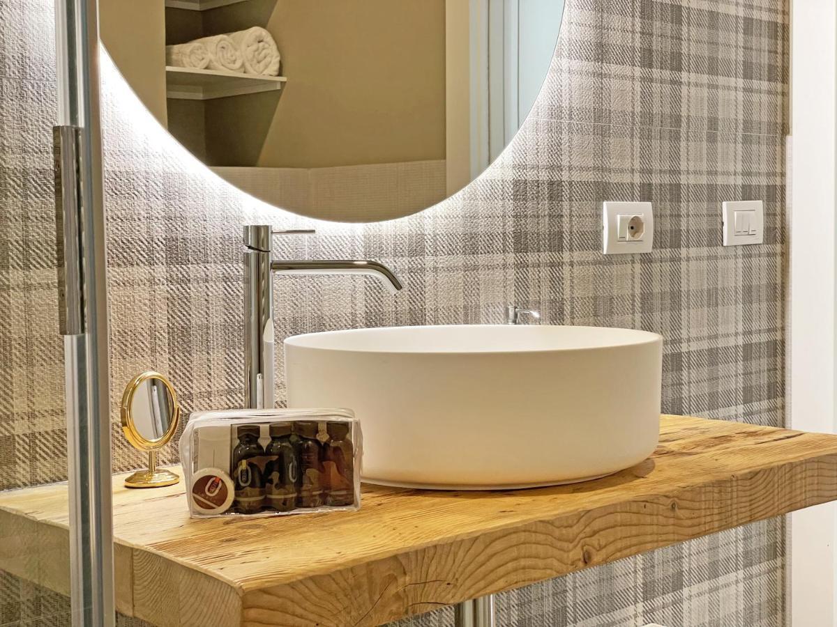 "La Portineria" Charming Apartment Old Town Como Lake Εξωτερικό φωτογραφία